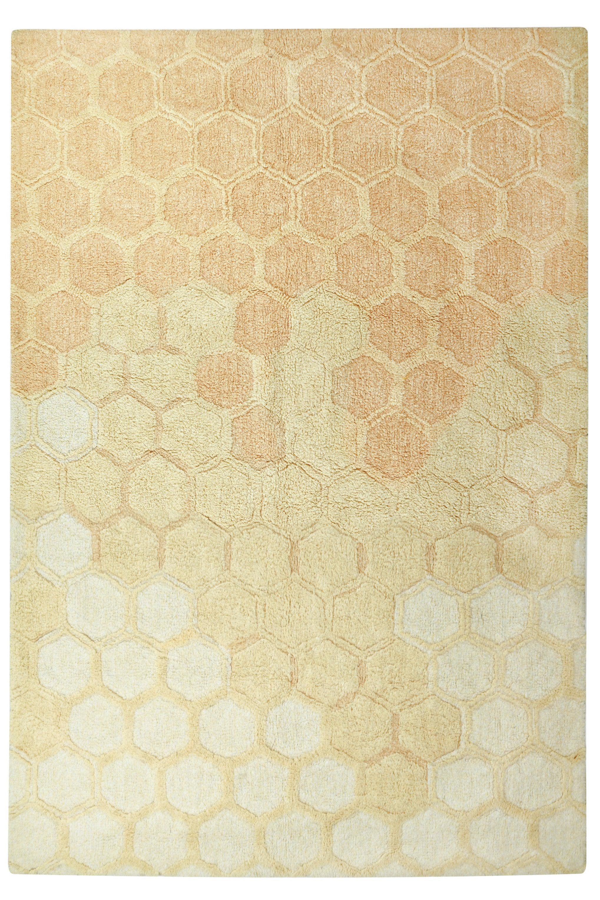 Rectangle gold rug with honeycomb pattern