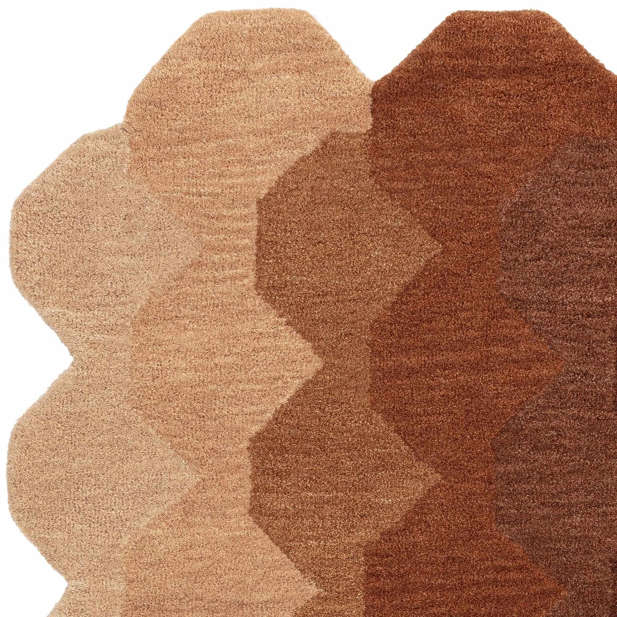 Hive Rust Rug