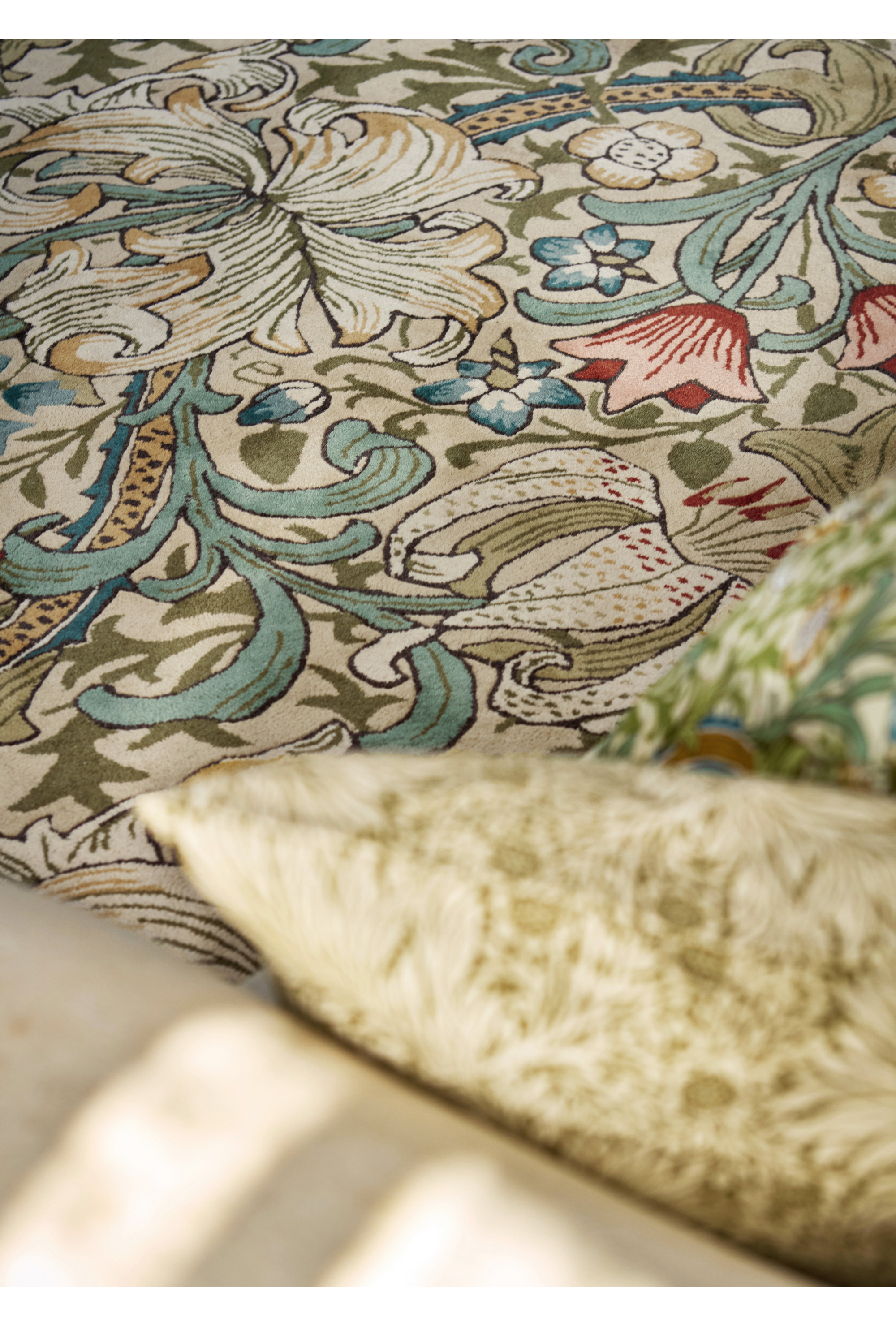 Morris & Co Golden Lily Green Red Rug 130107