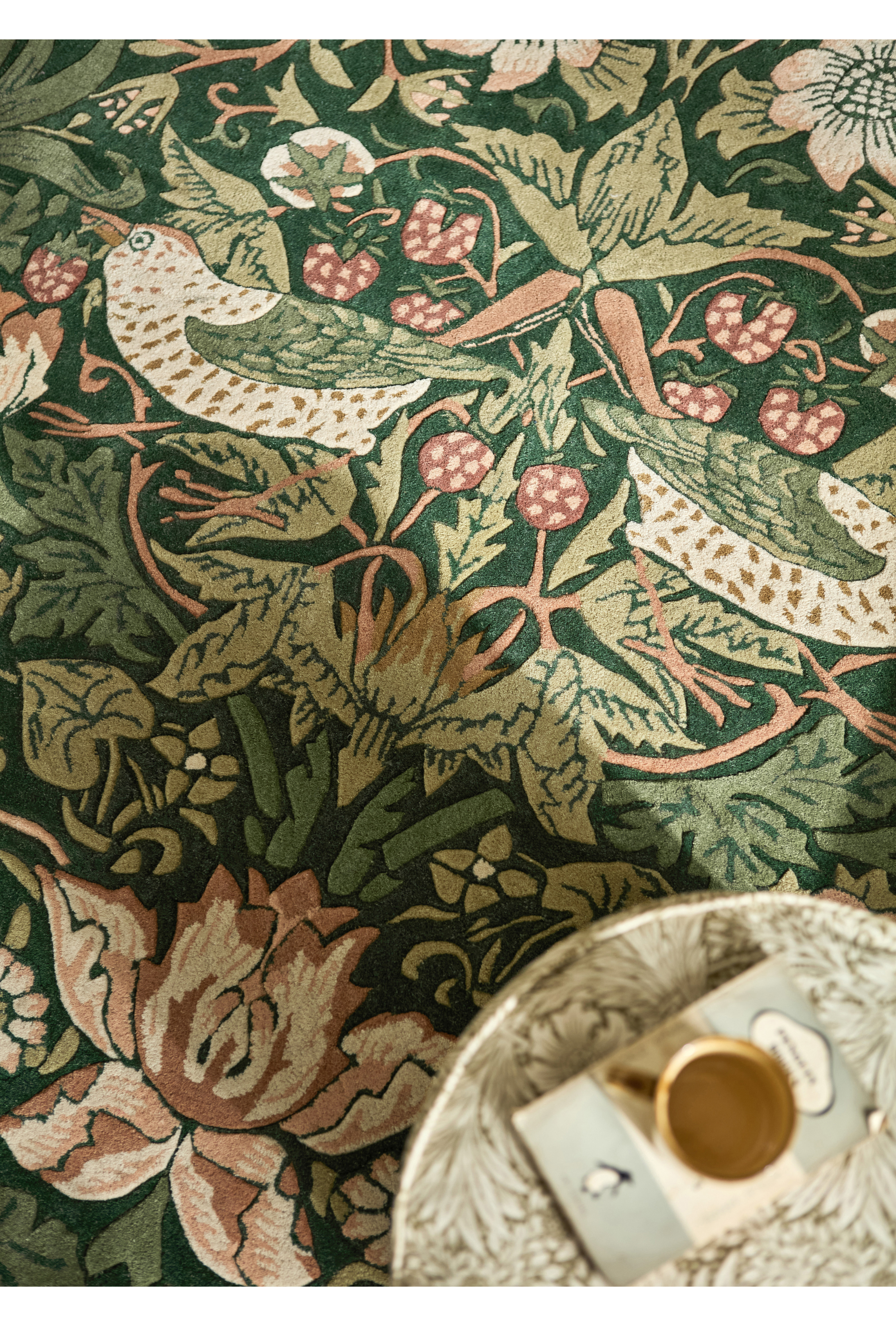 Morris & Co Strawberry Thief Forest 27707