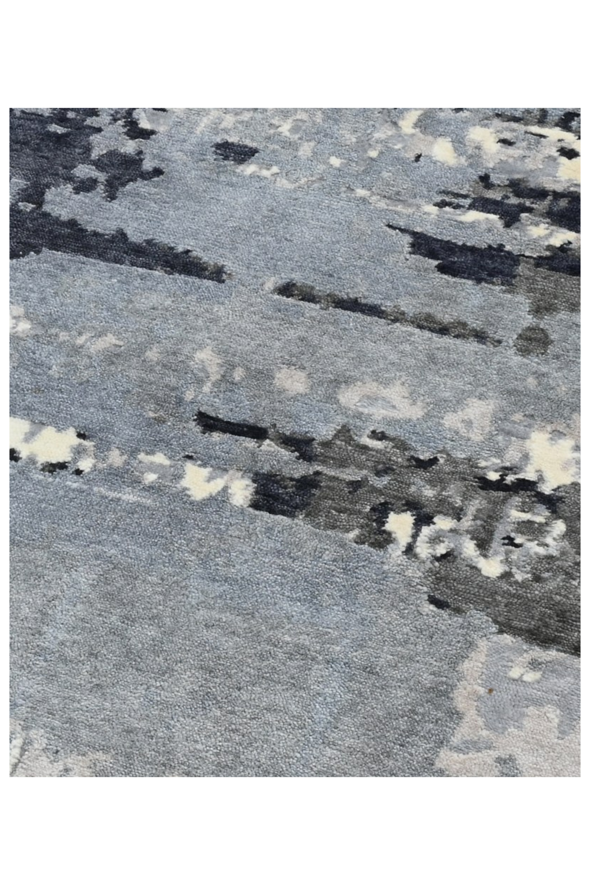 Riviera Navy Silver