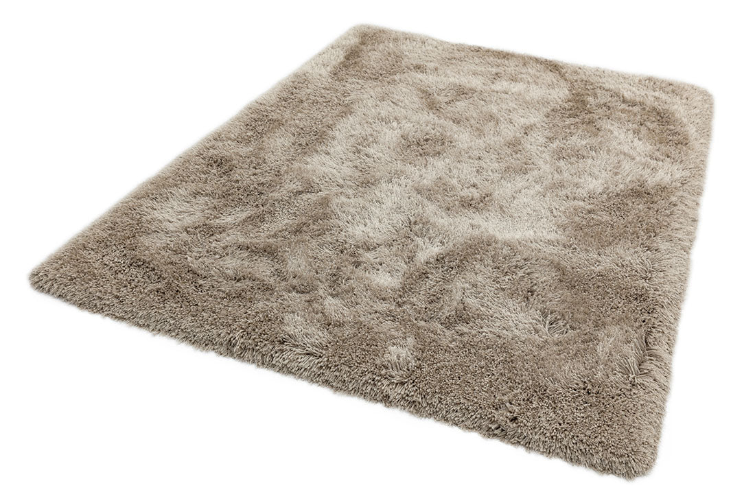 grey shagpile rug