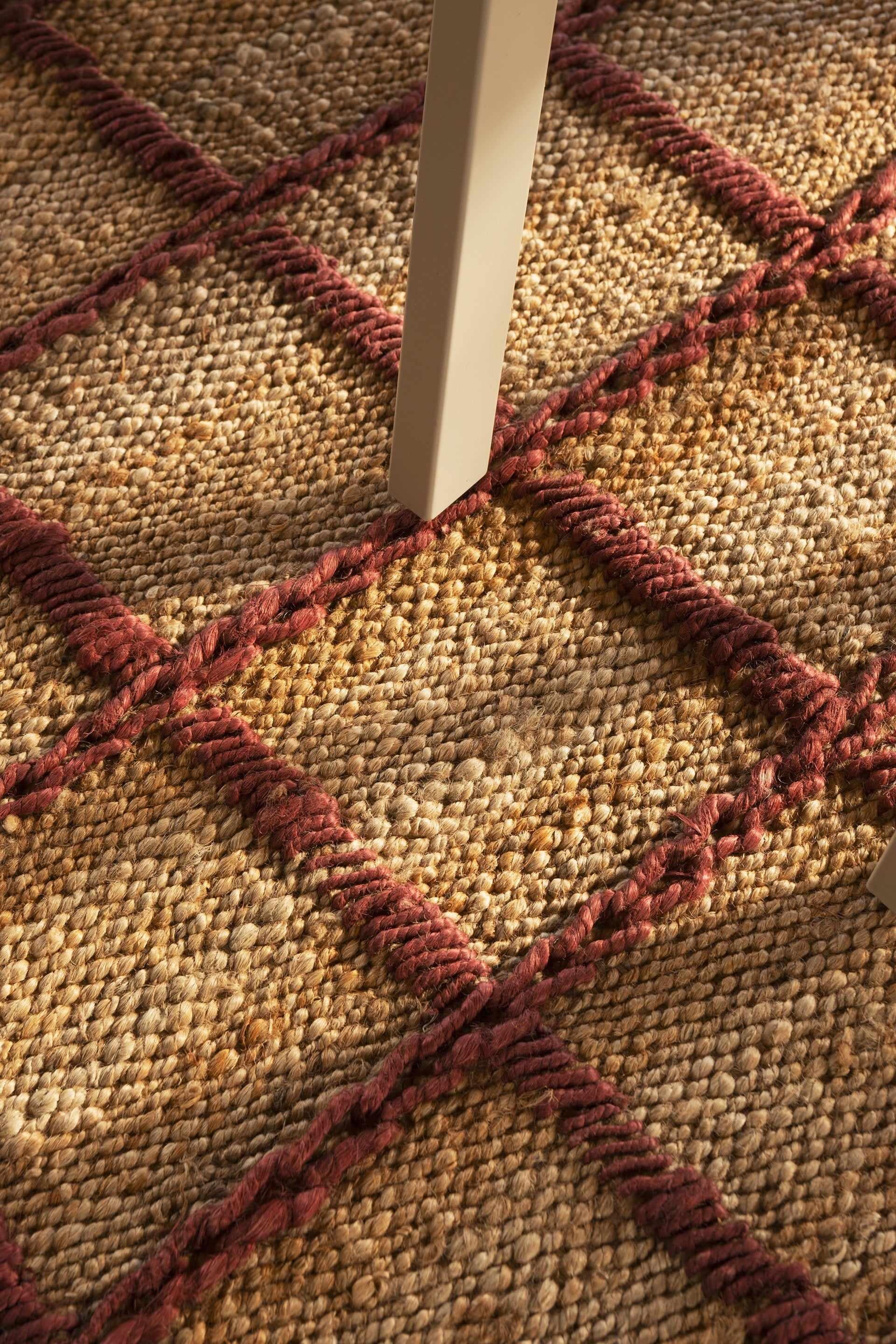 Strata Braided Jute Burgundy Runner