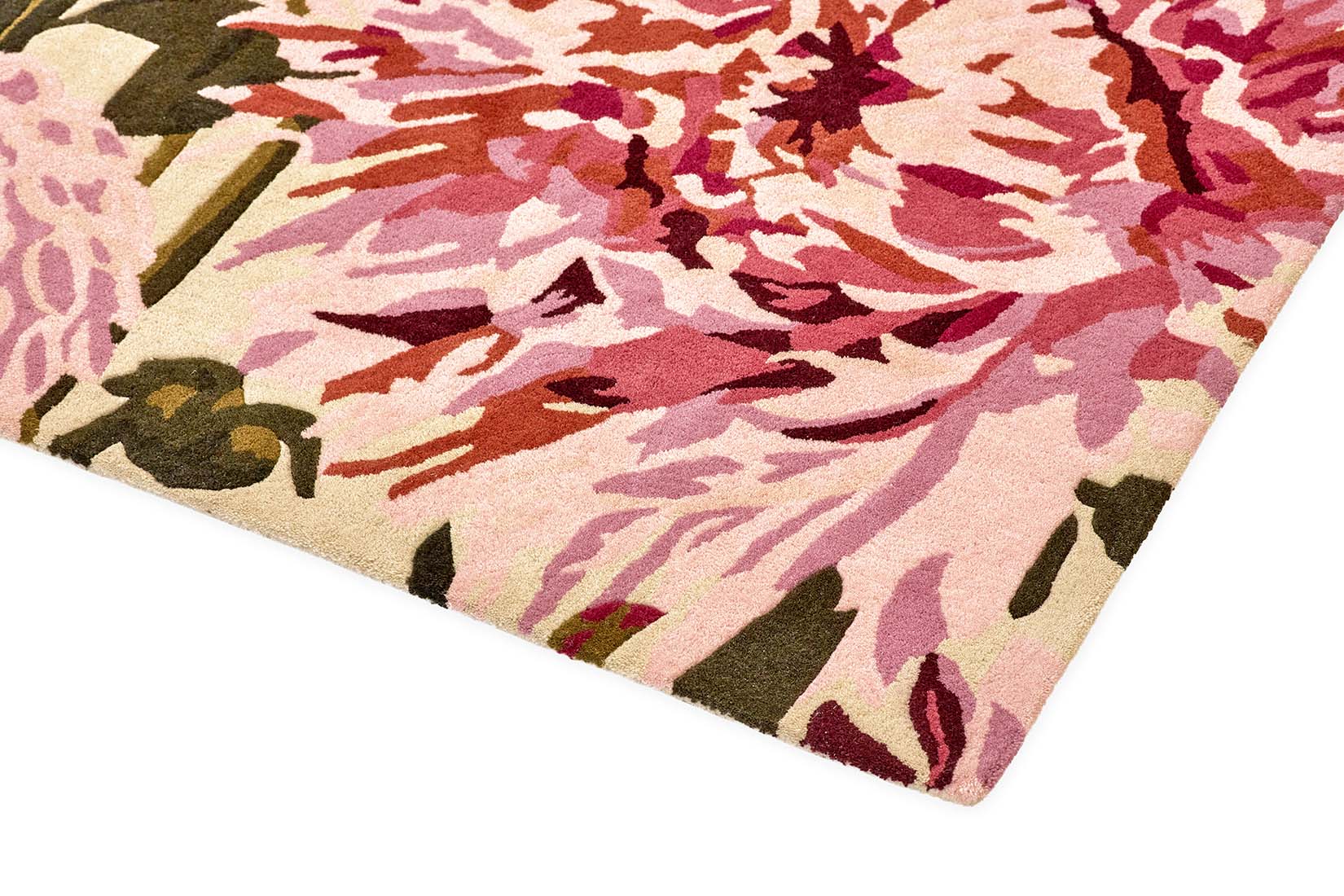 floral wool rug in pink