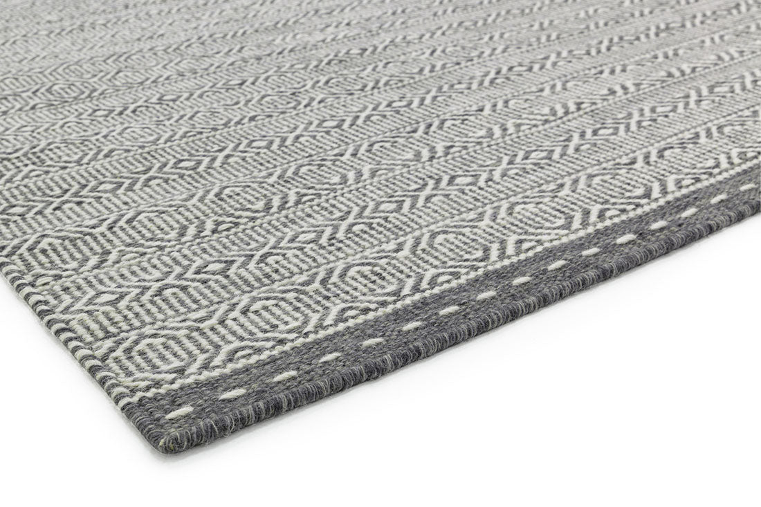 grey and white kelim flatweave rug