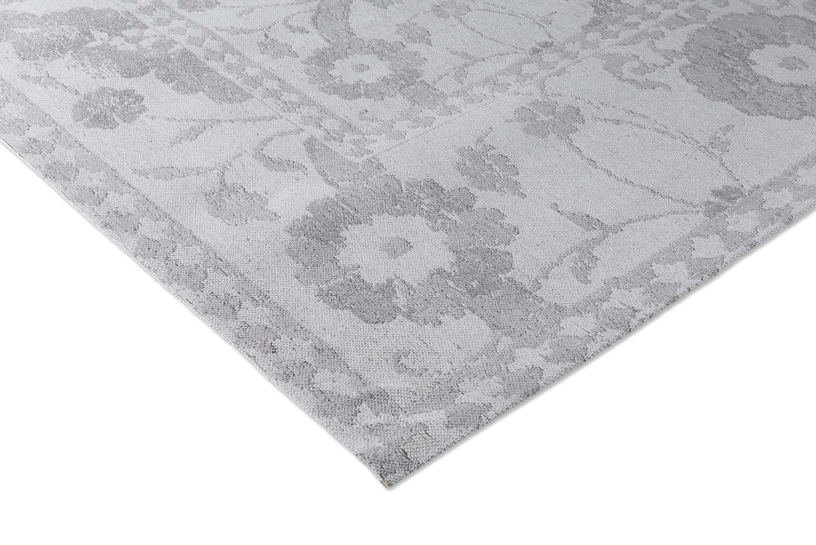 Vintage floral style cotton grey rug

