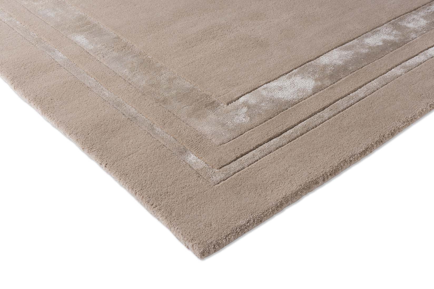 Plain brown wool and viscose rug 
