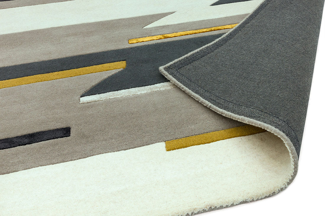 geometric rug in grey