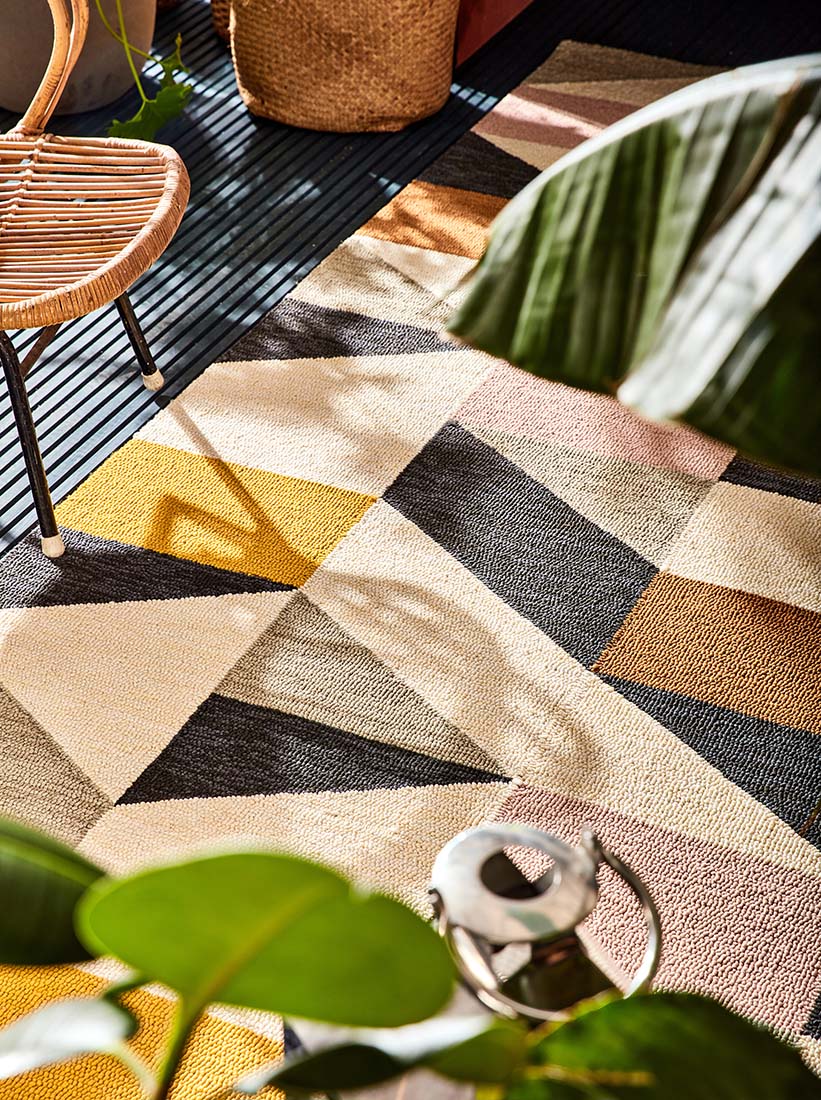 multicolour geometric indoor/outdoor rug
