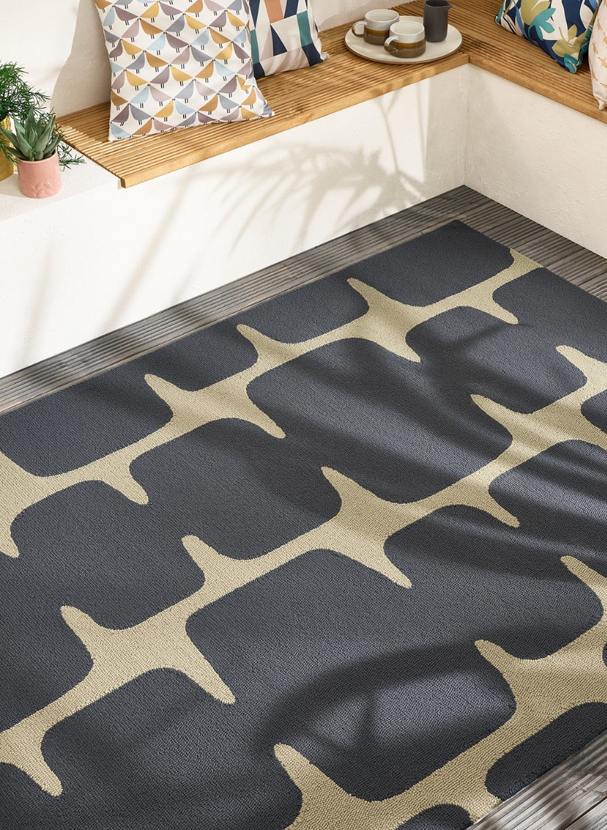 geometric cream and grey indoor/outdoor area rug

