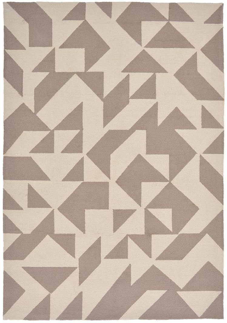 geometric indoor/outdoor rug in beige
